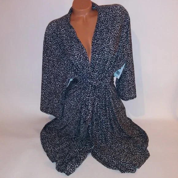 Rene Rofe‎ Robe - Picture 2 of 6